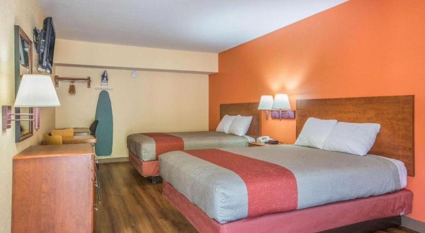 Rodeway Inn & Suites Macon Exteriér fotografie