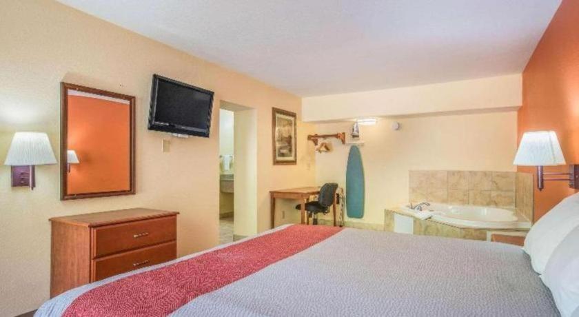 Rodeway Inn & Suites Macon Exteriér fotografie